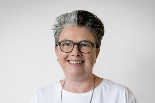 Cath Dillon