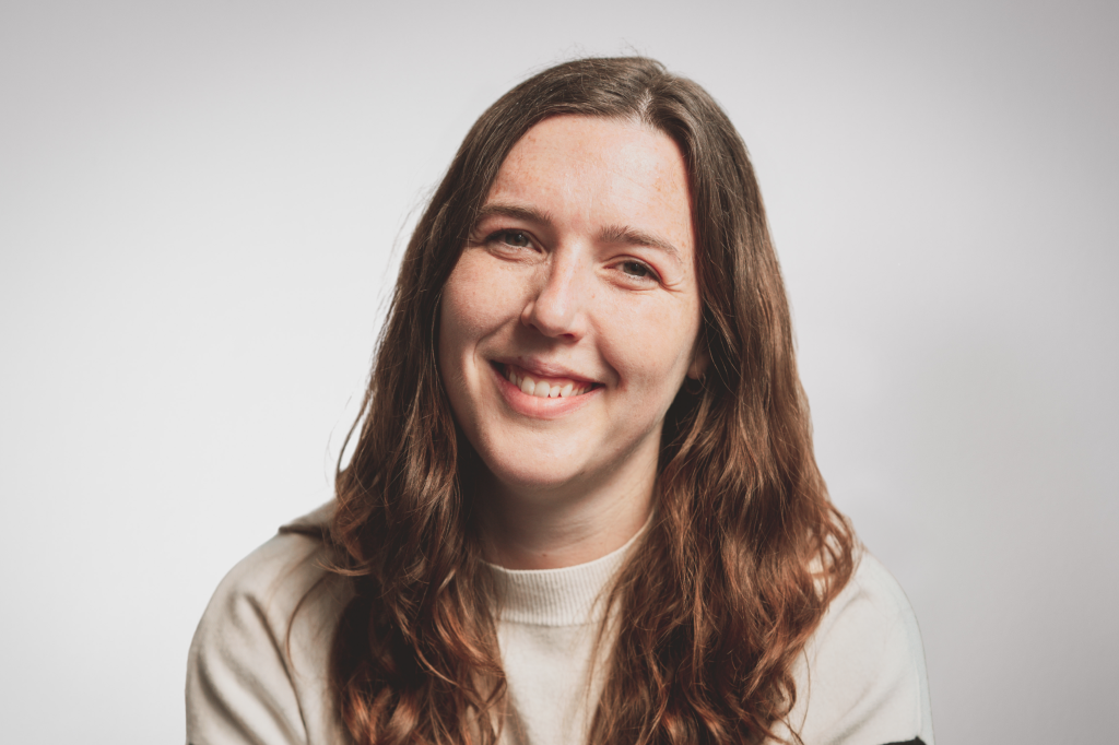 Gwenno Edwards headshot